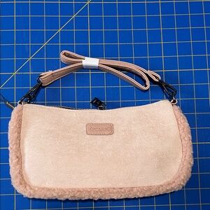 NWT Bearpaw Blush purse